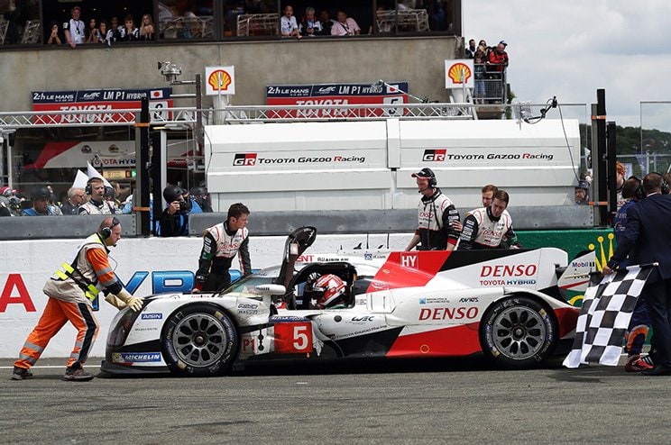 昨年のル・マン24時間、残り3分でストップした5号車中嶋。今年は3台体制で臨む。