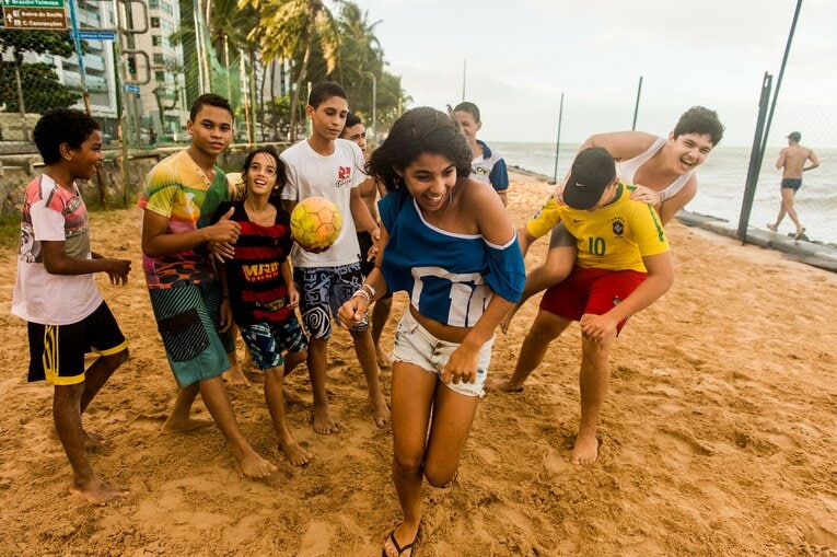 ビーチでも街なかでも、ブラジルはどこに行ってもサッカーの匂いがした　©Atsushi Kondo