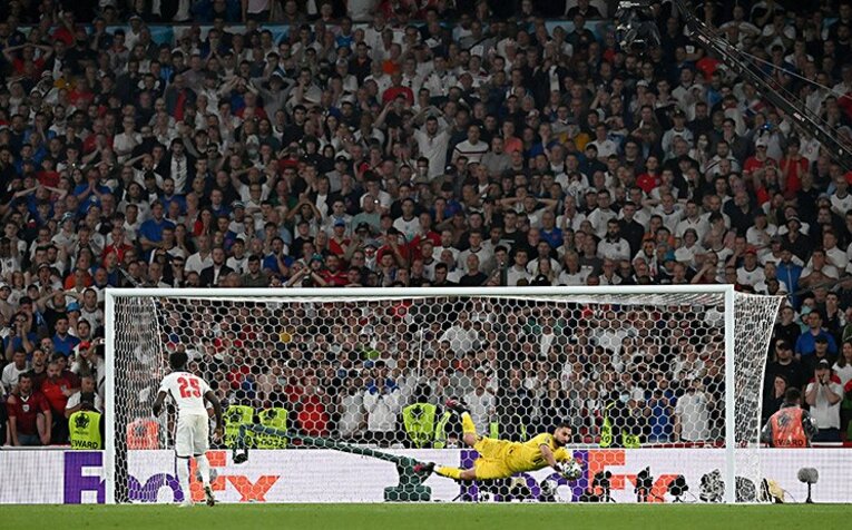 ドンナルンマがセーブし、イタリア優勝が決まった瞬間©Getty Images