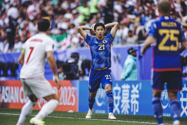 イラン戦に左サイドバックで先発した伊藤洋輝　©︎Kiichi Matsumoto