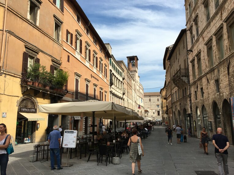 ペルージャの街（8月下旬／筆者撮影）