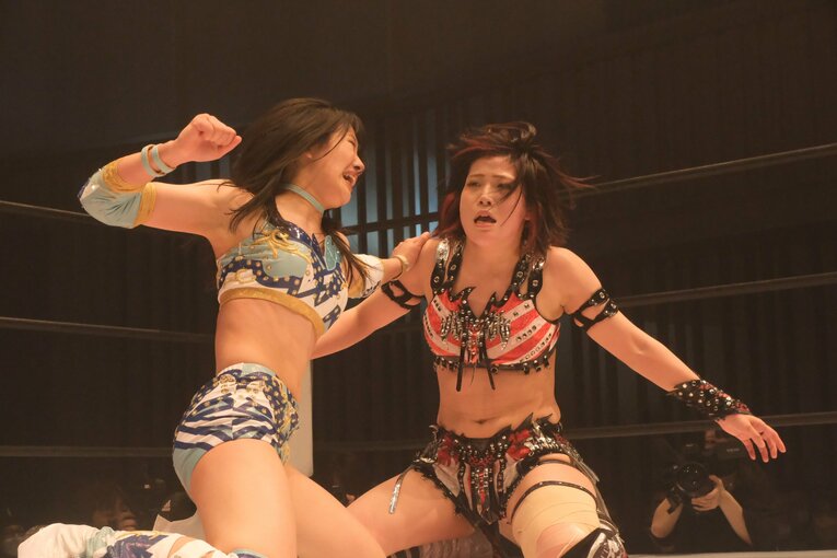 天咲光由19歳が観客のハート撃ち抜く“破格”デビュー！ 靭帯断裂から復帰の飯田沙耶は「自分は泥団子」 スターダム“生え抜き”たちの未来(22)