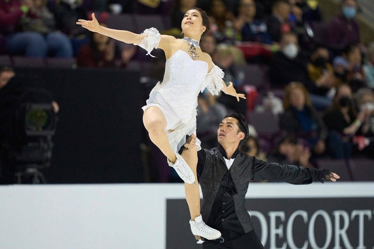 村元・高橋組のフリーの演技　©JIJI PRESS