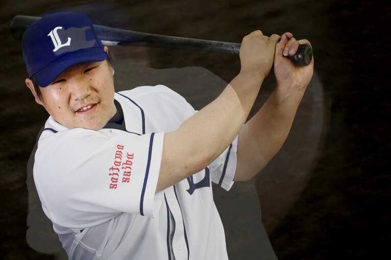 「サンペイ、三振してもいいからさ」“おかわりくん”ブレイク前夜の西武・中村剛也を救った言葉《祝・史上14人目の450本塁打》(65)