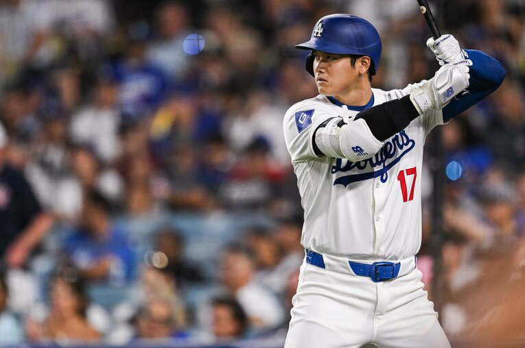 3度目のMVPが確実視されるドジャースの大谷翔平。ハイレベルな成績を残し続けられるウラには、当人の気質と近年のデータ野球の影響が…？ ／ photograph by Nanae Suzuki