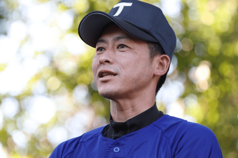 大社高・石飛文太監督（42歳）。甲子園での敗戦後、筆者は島根県の同校を訪ねて監督・選手に話を聞いた ／ photograph by Sankei Shimbun