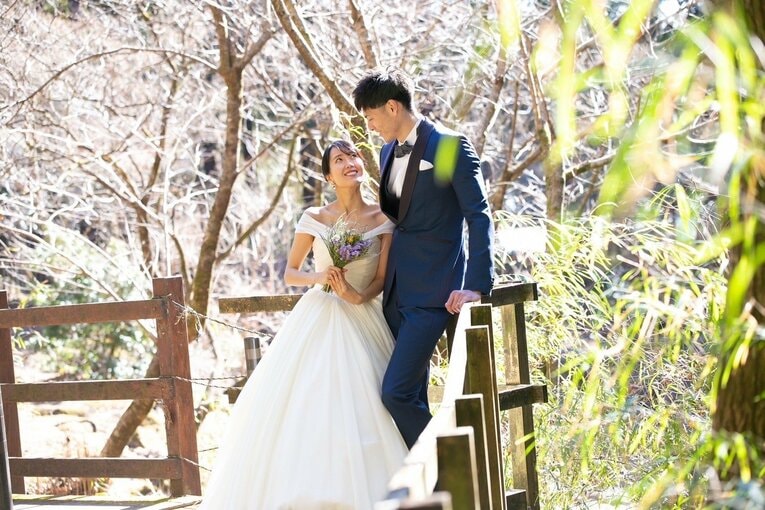 2019年に結婚した高橋健太郎と伊織さん（本人提供）