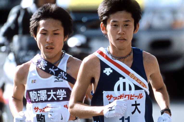 9区を走った駒大・高橋正仁と順大・高橋謙介の首位争いは格下と思われた正仁が大健闘を見せる。一方の謙介は、徐々に追い詰められていった ／ photograph by JMPA