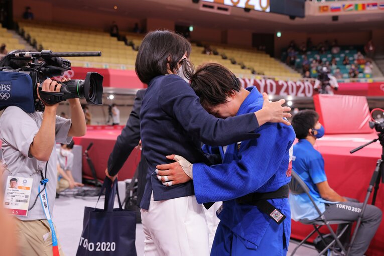 “どん底”に落ちた阿部詩は兄・一二三に電話をかけた　柔道“金”の2人はどんな兄妹？「常に前にいてくれるので、自分は頑張れます」(10)