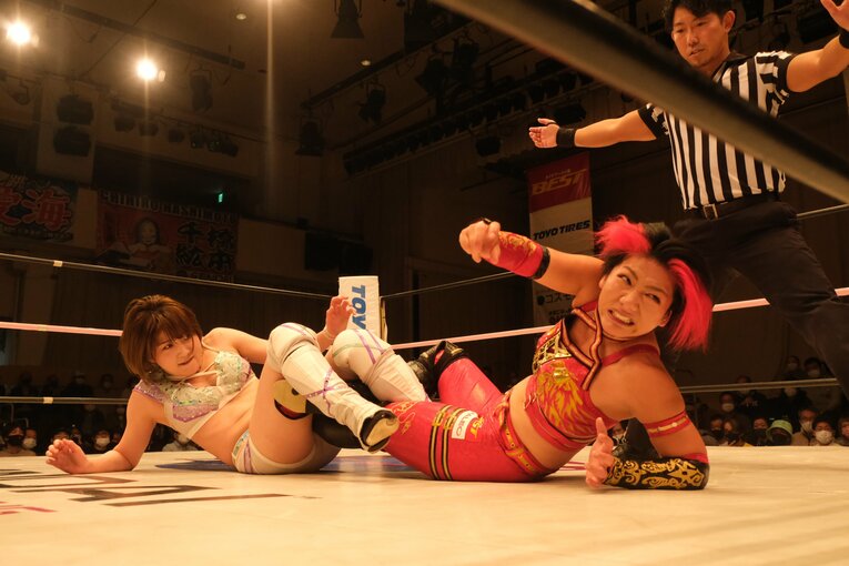 水着グラビアも披露のアイドル路線から急転換…素顔は“オラオラ”、スターダムのベルトも獲得した岩田美香の渇望「総合格闘技かキックにも」(98)