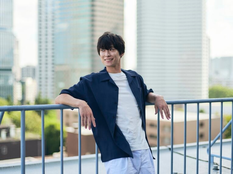 体操日本代表候補→たいそうのお兄さんを経た現在の福尾　©Yuki Suenaga