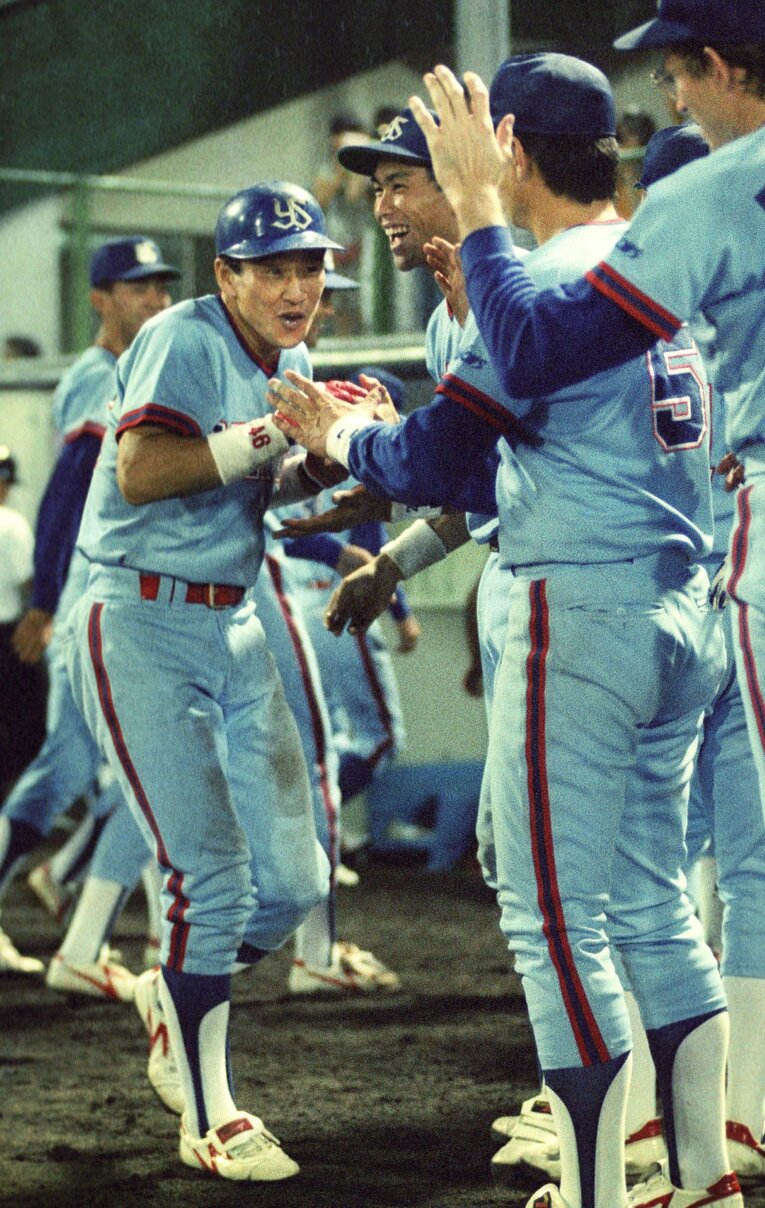 東京学芸大から、1984年にドラフト外でヤクルトに入団した栗山さん。29歳で現役引退するまで通算7年で494試合出場（2／2枚）　©KYODO