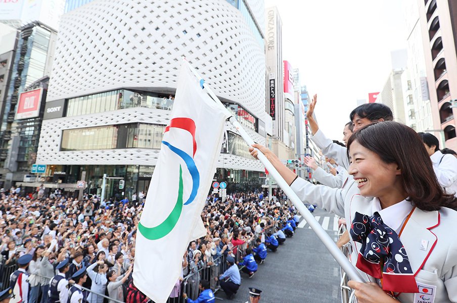 パラ五輪マラソン銀を呼び込んだ縁。道下美里と支援者たちの幸せな関係。<Number Web> photograph by AFLO