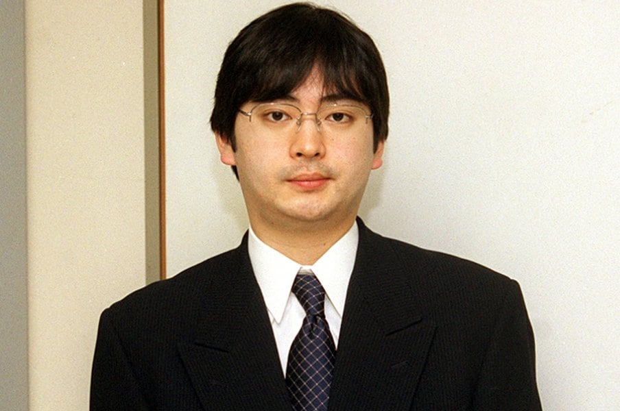 「イケメン扱いに抵抗→メガネ着用」「45歳で8歳下の女性と結婚」気骨の名棋士・郷田真隆が“格調高い”ワケ「名人を逃してもタイトル6期」<Number Web> photograph by Kyodo News