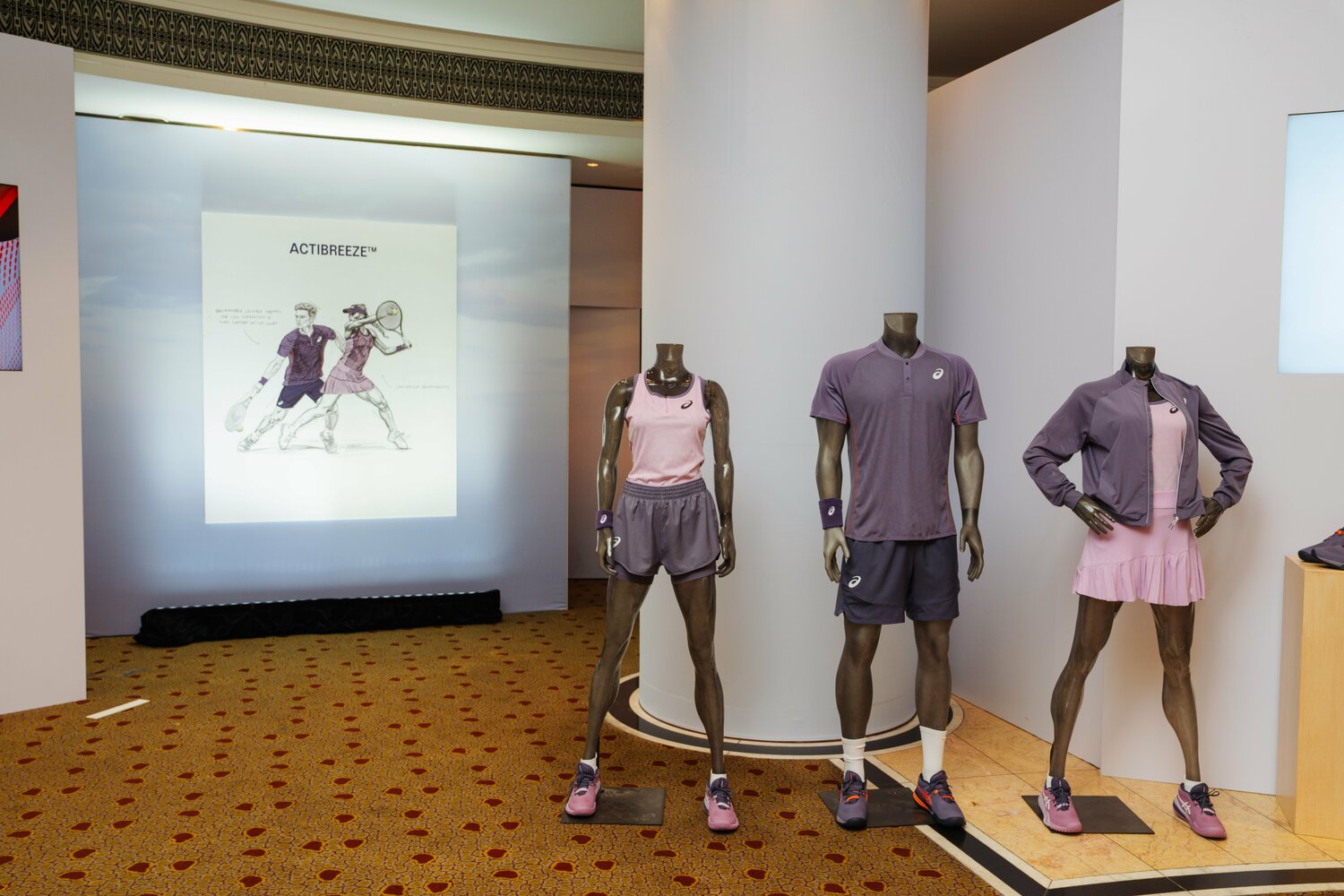 テニスウェアも全豪オープンに合わせて新作モデルを発表  ©︎ASICS