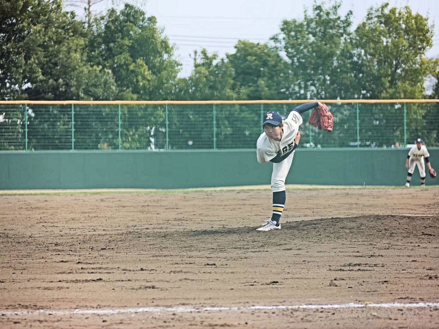 力投する履正社高校の大向真央投手。2021年春の選抜大会準優勝　写真＝履正社高校提供