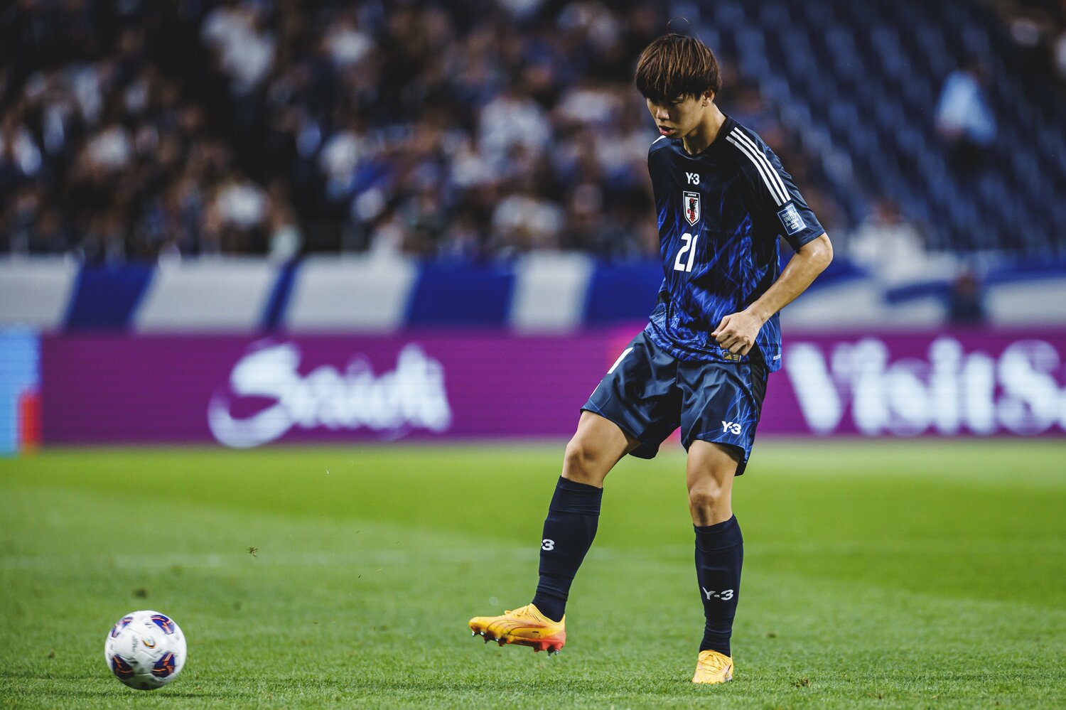 中国戦でA代表デビューした高井　©Kiichi Matsumoto