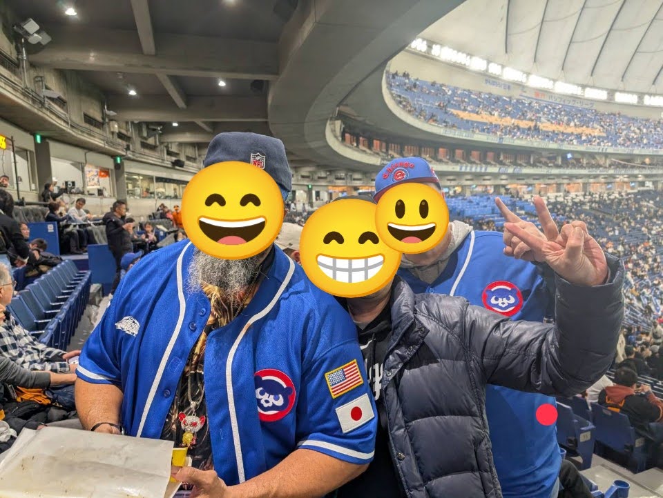 試合前の海外ファンとの交流も魅力 ©Aki