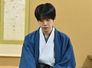 名人戦4連覇に向けて好発進を切った藤井聡太名人