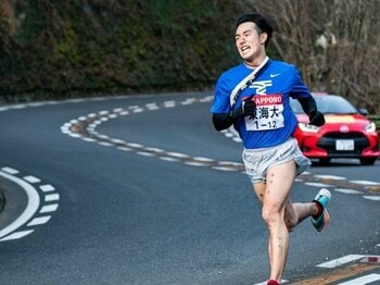 「山下りに神はいるのか？」箱根駅伝の“超特殊区間”6区のナゾに迫る！ 区間記録保持者・館澤亨次が明かす「“キツい”を“痛い”で消した」＜Number Web＞ photograph by Nanae Suzuki