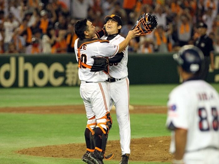巨人優勝の“陰のMVP”はこの男!ピンチをことごとく救った西村健太朗。 <Number Web> photograph by Shigeki Yamamoto