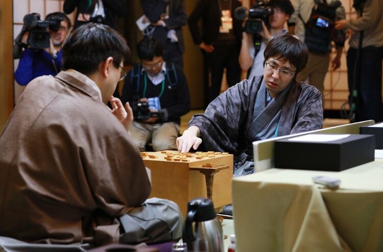 藤井聡太に勝利後、「自分でも驚いている」発言で話題に…広瀬章