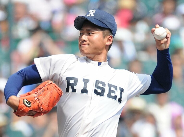 高校では名門・履正社高で1年時から投打に活躍を見せた　©JIJI PRESS