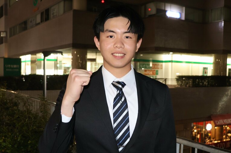 この春、東大に合格した台湾からの留学生・李玟勳。茨城の名門・明秀日立では4番を打つこともあったという ／ photograph by Yu Takagi