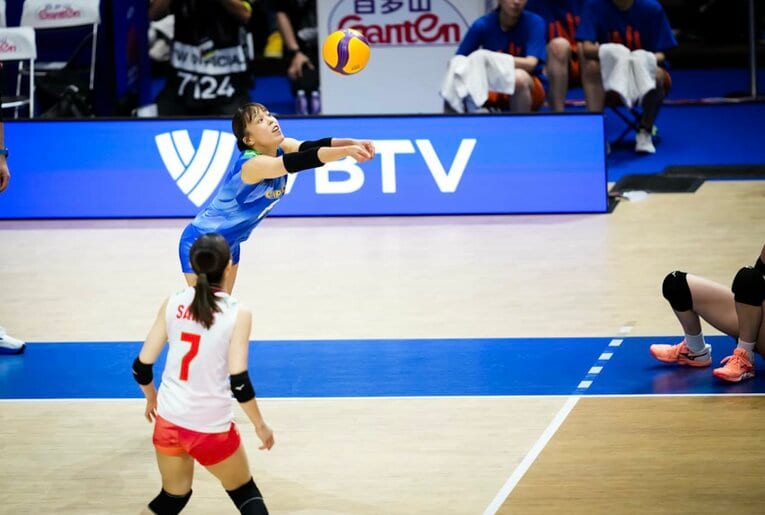 小島満菜美（VNLタイ戦）　©︎Volleyball World