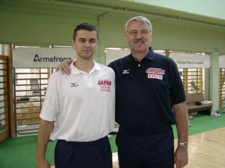 「クロアチアの安西先生」ことドラガン・ミラノビッチ（写真右）。左はその息子で現クロアチア代表コーチのルカ・ミラノビッチ　©Yasuyuki Nagatsuka