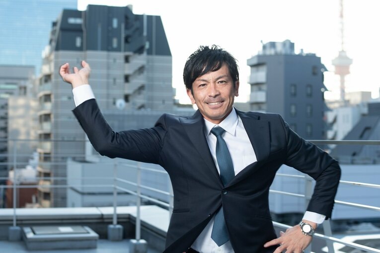 「これはどう？」松田宣浩が自らポーズを提案してくれたインタビュー「後」カット（多数）　©Miki Fukano