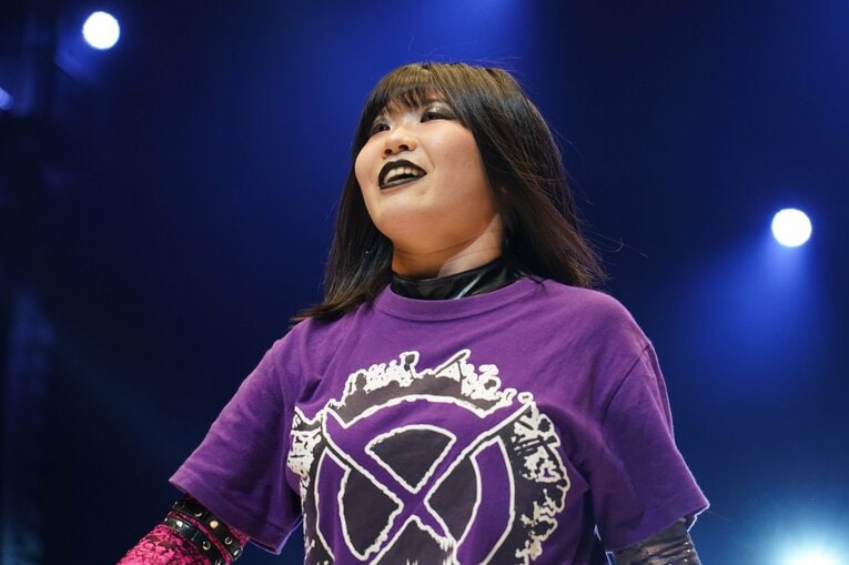 “女子高生でヒールで双子”スターダム吏南が語った木村花への思い「花さんがいなかったら、プロレスをやめていた」《特別グラビア》(33)