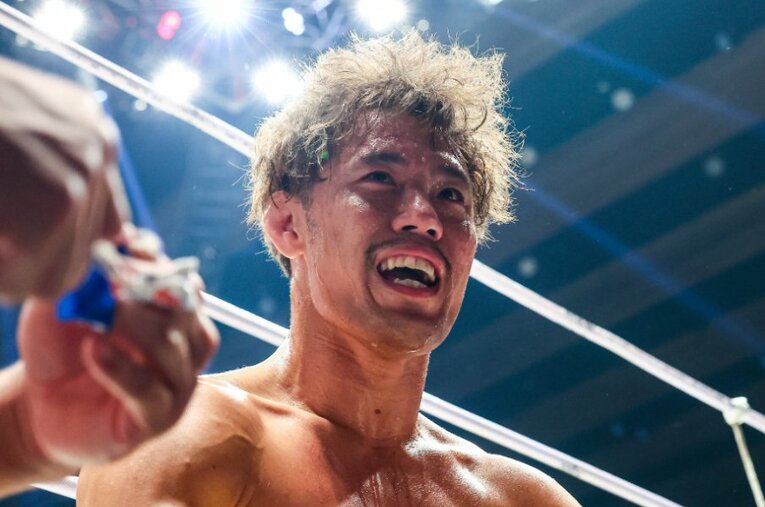 4月29日、RIZINフェザー級タイトルマッチで24歳の王者・鈴木千裕に挑んだ41歳の金原正徳。敗れはしたものの、表情は晴れやかだった ／ photograph by RIZIN FF Susumu Nagao