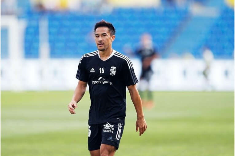 〈激写〉岡崎慎司35歳、スペイン2部から日本代表の救世主になれるか 「すごい良いヤツだよ」新天地でも愛される“侍魂”(9)