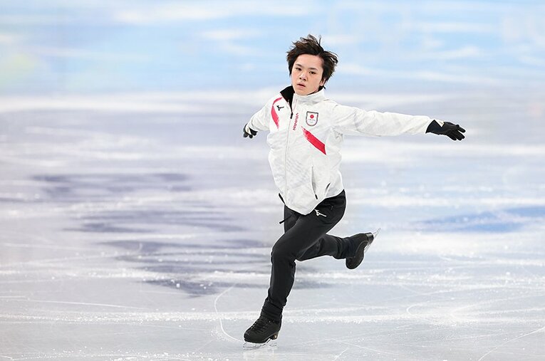 続々と北京に現地入りする日本フィギュア勢。3日には宇野、坂本らが本番のスケートリンクで練習に臨んだ ／ photograph by AFLO