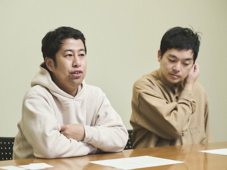 ウエストランドの井口浩之（左）と河本太。2020年大会に続き、2度目のM-1決勝で王者に