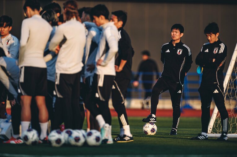 日本代表が史上最速でW杯出場を決めたウラでは、選手のコンディションに徹底して気を配る様々な準備があった　©Kiichi Matsumoto