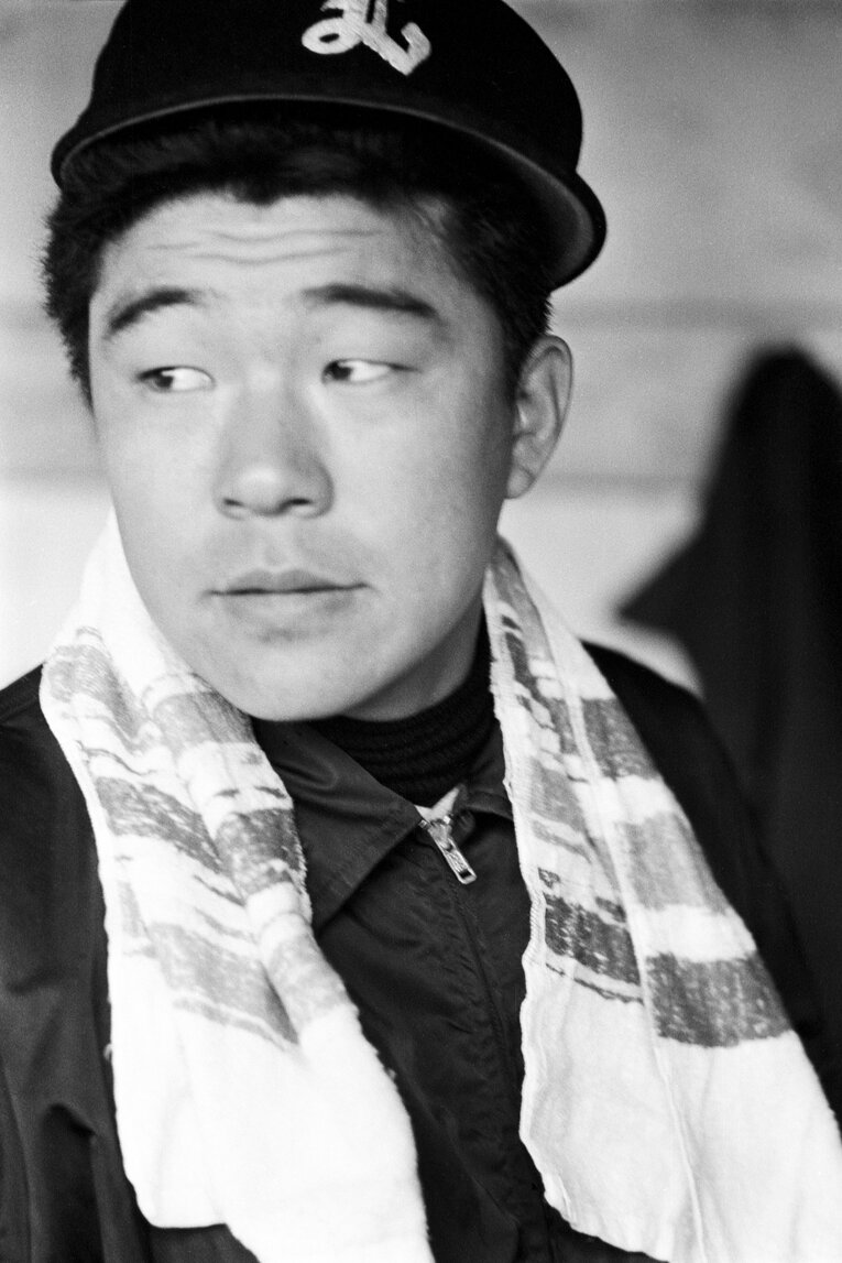 「神様・仏様・稲尾様」稲尾和久。シーズン42勝を記録するなど大投手として知られる　©BUNGEISHUNJU