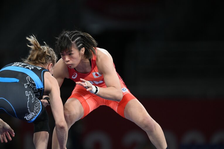 「“姉妹で金”は無理」「直接対決は0-10」…殴り合いの喧嘩も超えて、“鈍臭い妹”川井友香子がリオ金・梨紗子に追いついた日《レスリング》(12)