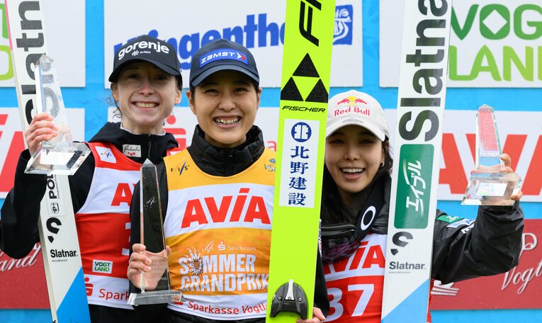 昨年10月には五輪での最大のライバル、ニカ・プレブツ（左）を破り国際大会初優勝　©Getty Images