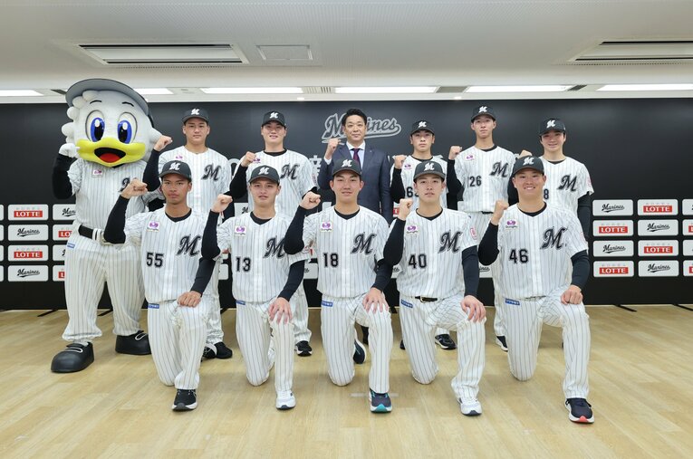 同期入団の仲間たちと　©Chiba Lotte Marines
