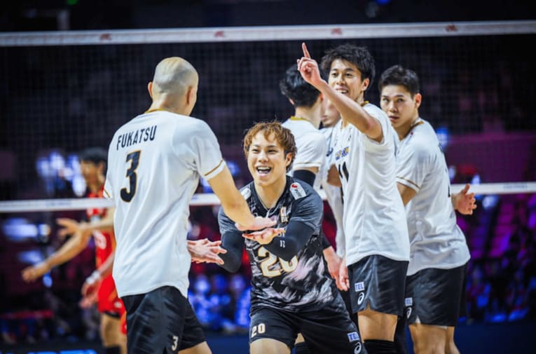 セッター深津を“声”で支えたリベロ山本　©︎Volleyball World