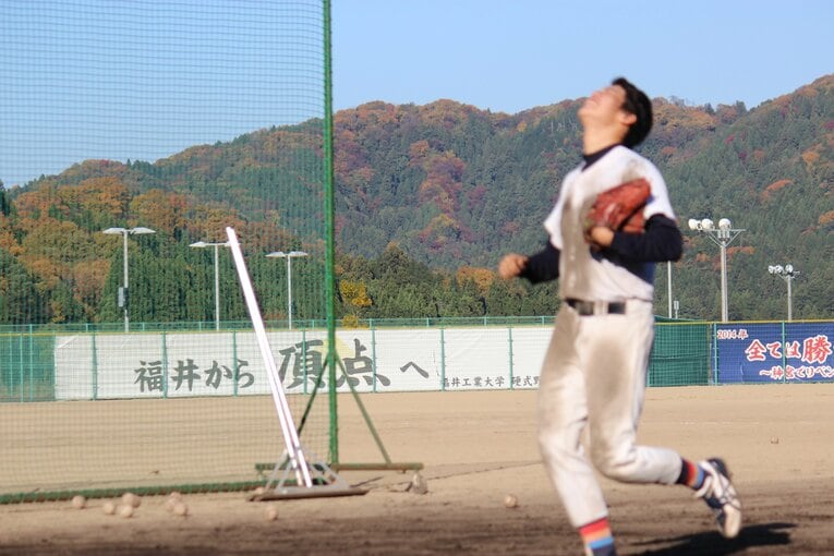 「頂点」を文字を見ながら日々練習に励んでいる（写真は2014年）　©︎Yu Takagi