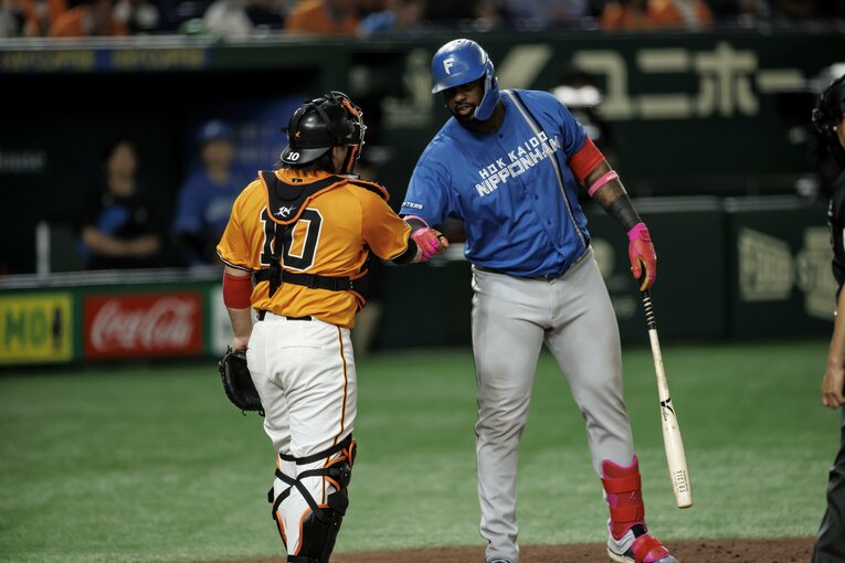 人気の日本ハム助っ人、レイエス　©Kichi Matsumoto