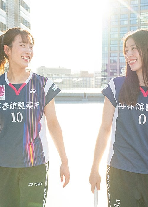 左から松山奈未、志田千陽