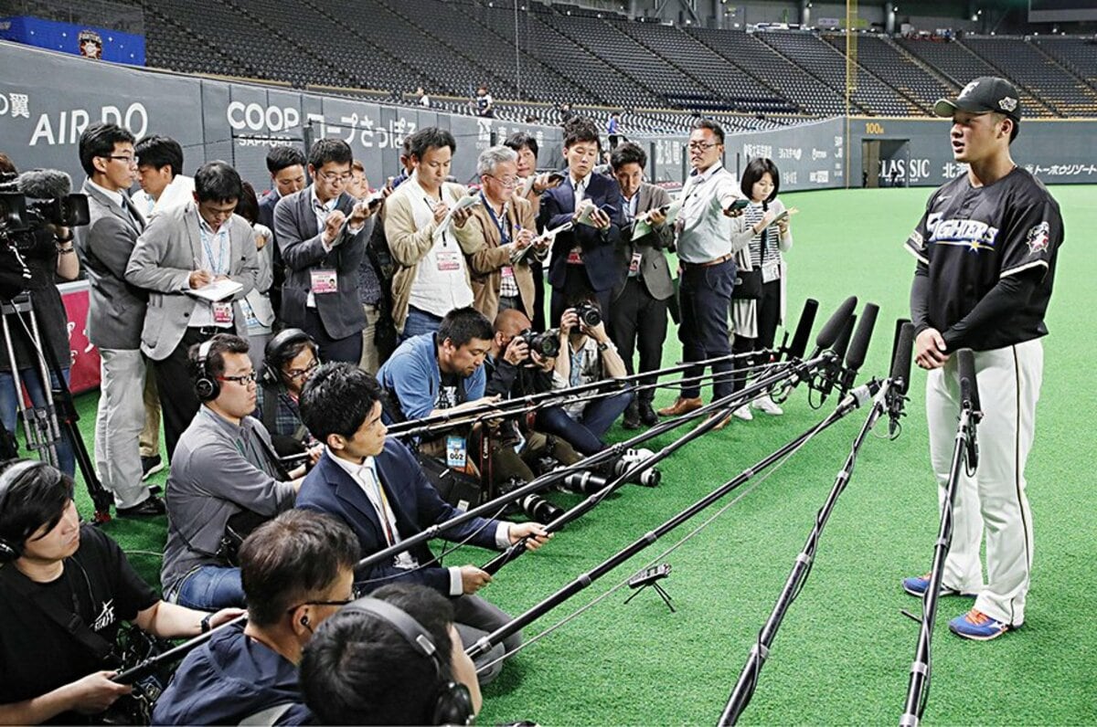 プロ野球広報のある1日 勝っても負けても 静かで平穏が最良の仕事 プロ野球 Number Web ナンバー