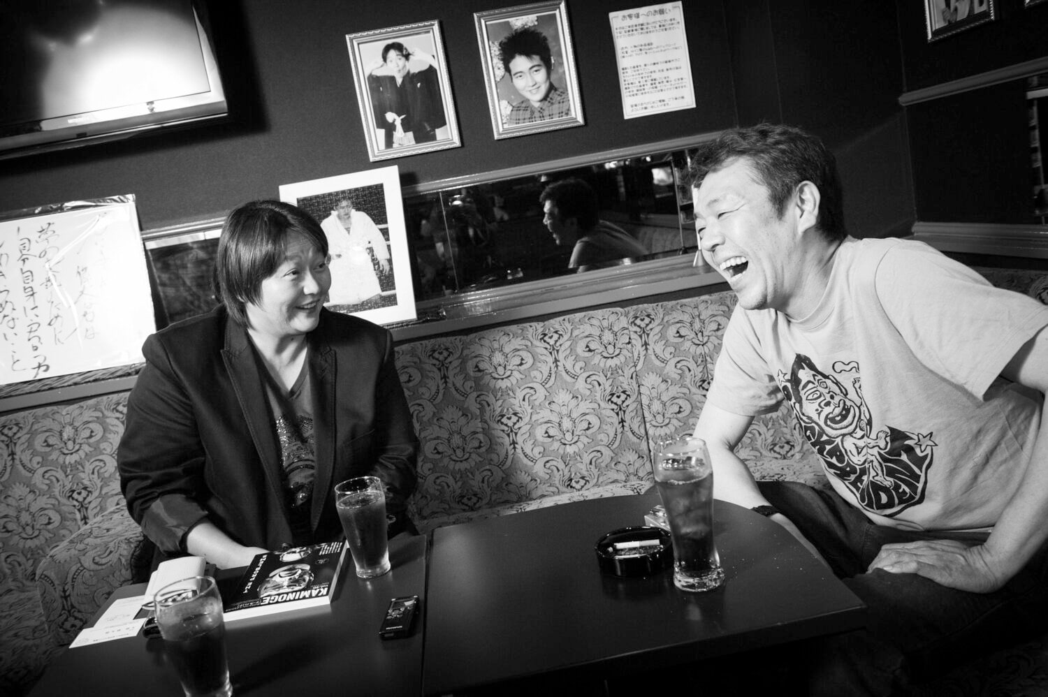 長与千種さんと玉袋筋太郎さん（2015年のインタビュー時）　©タイコウクニヨシ