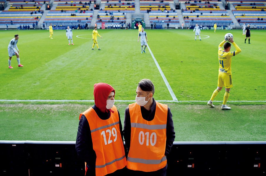 開催続行のベラルーシに注目も。コロナ禍とサッカーの“浄化”。＜Number Web＞ photograph by Getty Images