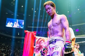 朝倉未来は「格闘技に専念すべき」なのか？ 衝撃タップアウト負けで“世界ランク”はフェザー級101位…時代の寵児が直面した“大きな壁”