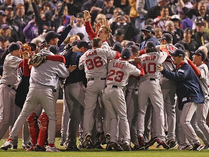 MLBワールドシリーズの視聴者数が“激減”している…昨年は“過去最低”の978万世帯、人気チームでも視聴率が伸びない原因<Number Web> photograph by Getty Images